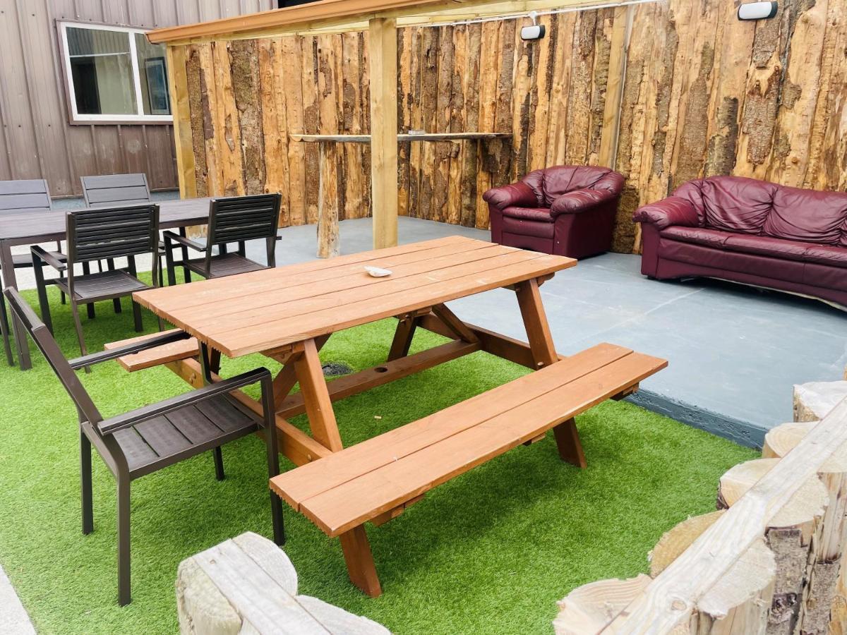Greenway & Copper Coast Hostel Bunmahon ภายนอก รูปภาพ